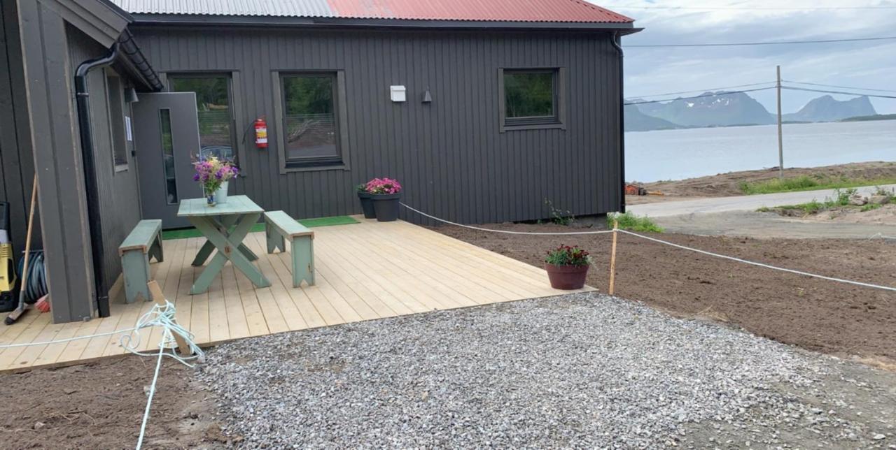 Hotel Bedehuset Basecamp Senja Skaland Exterior foto